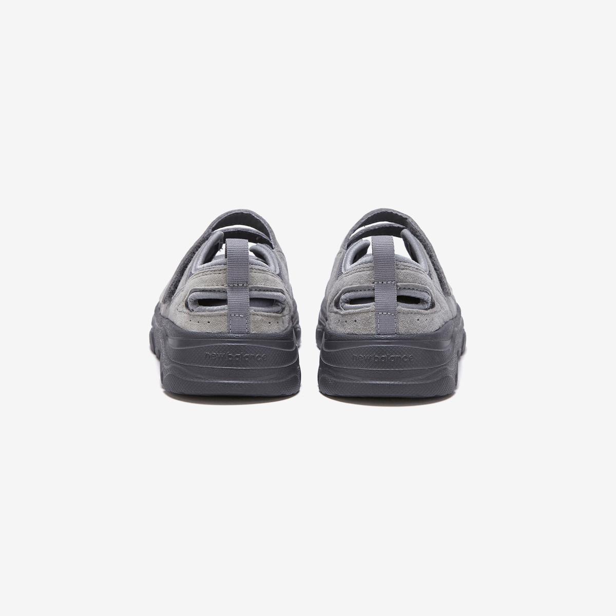 (15)Gray