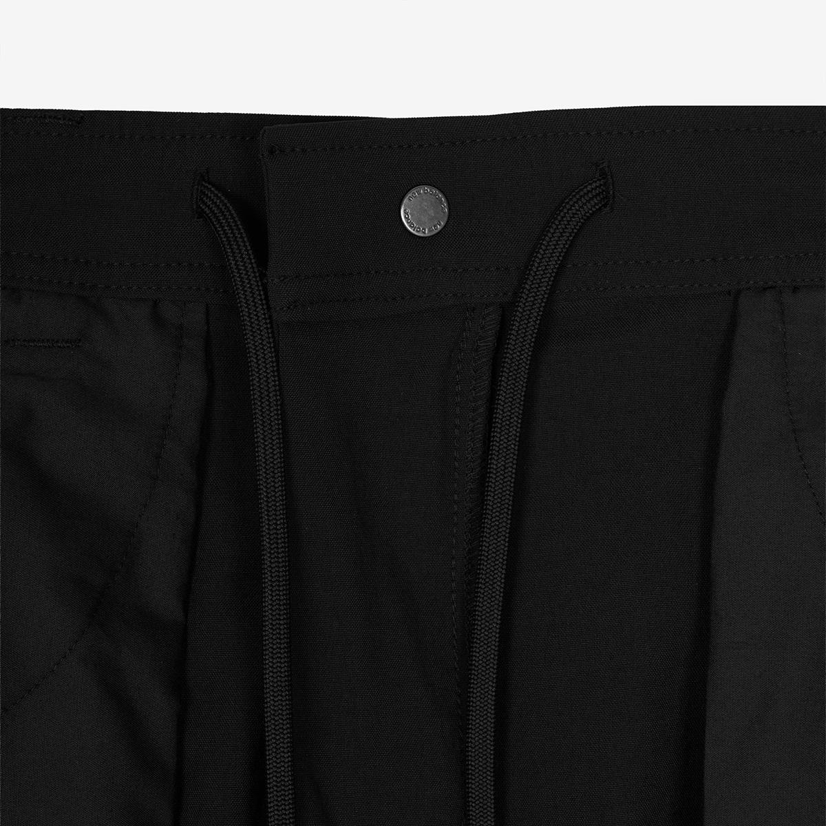 (19)Black