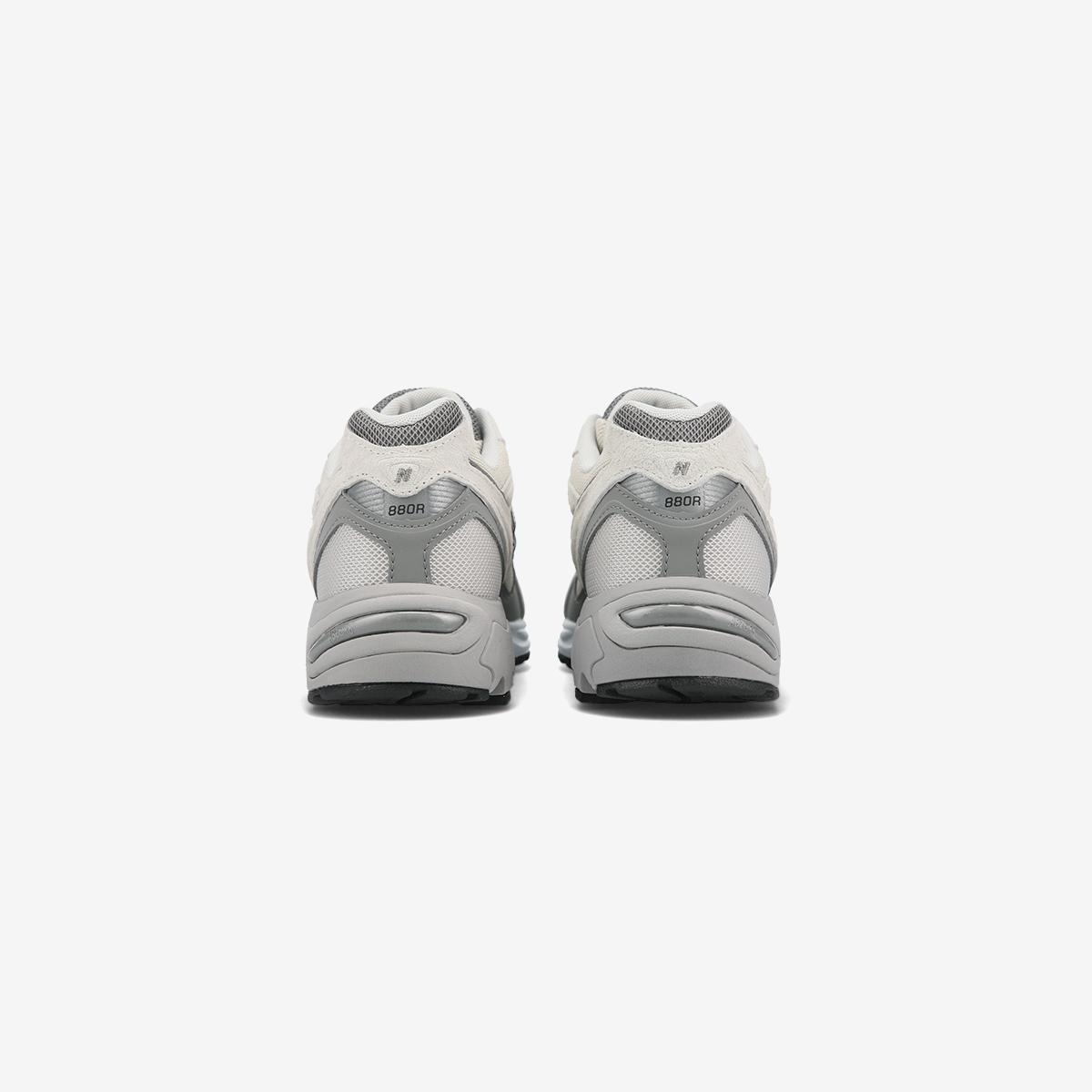(16)Light Gray