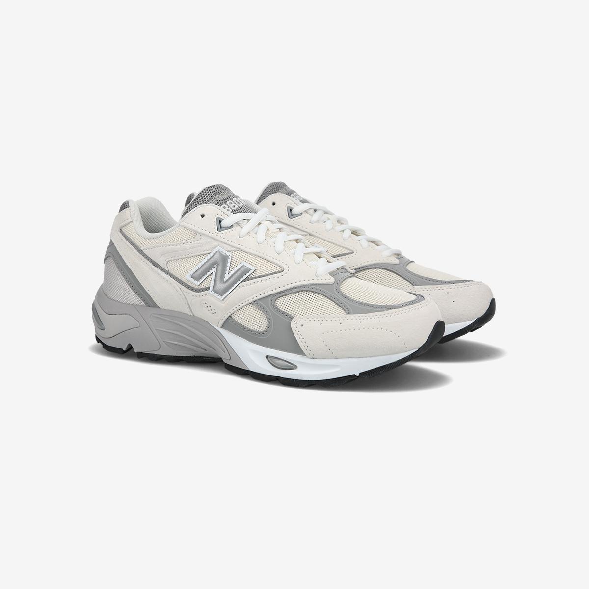 (16)Light Gray
