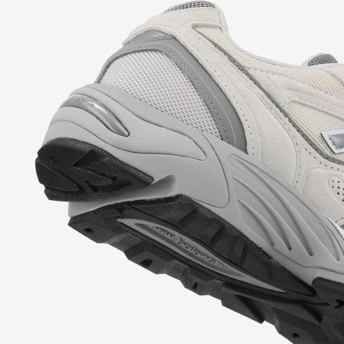 (16)Light Gray