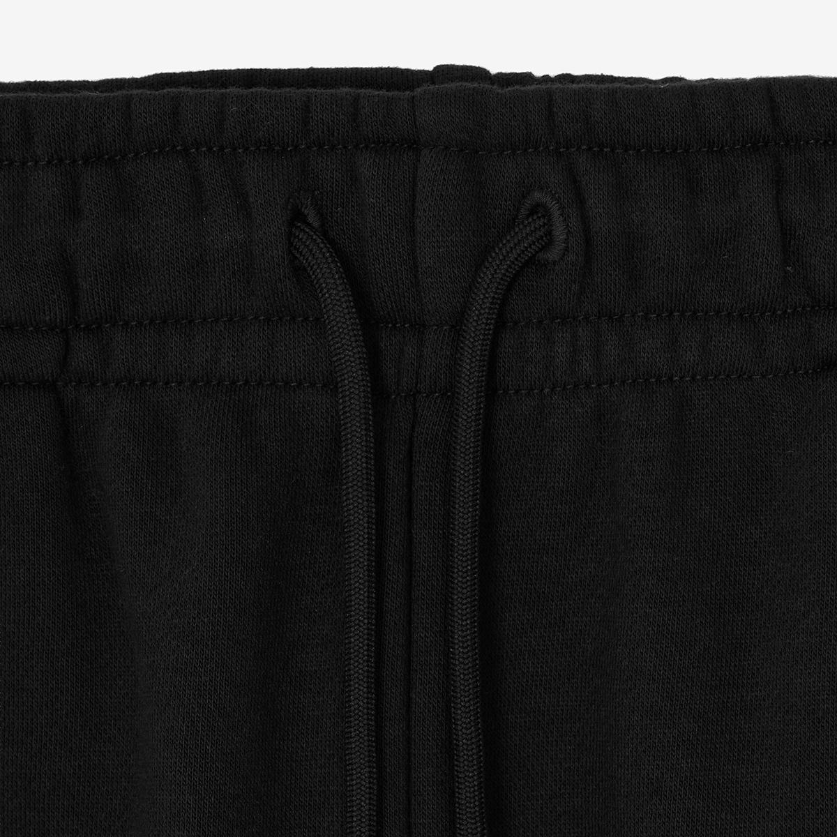 (19)Black