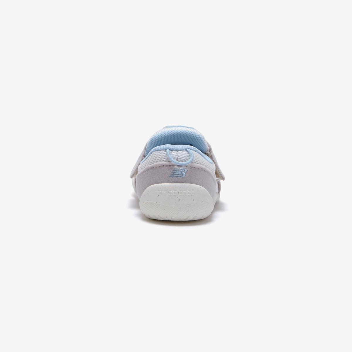 (39)Ivory