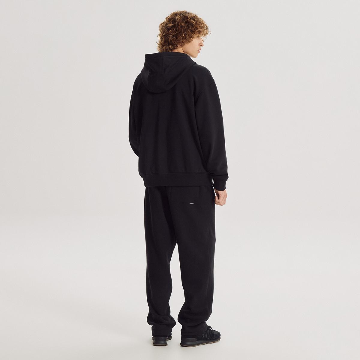 (19)Black