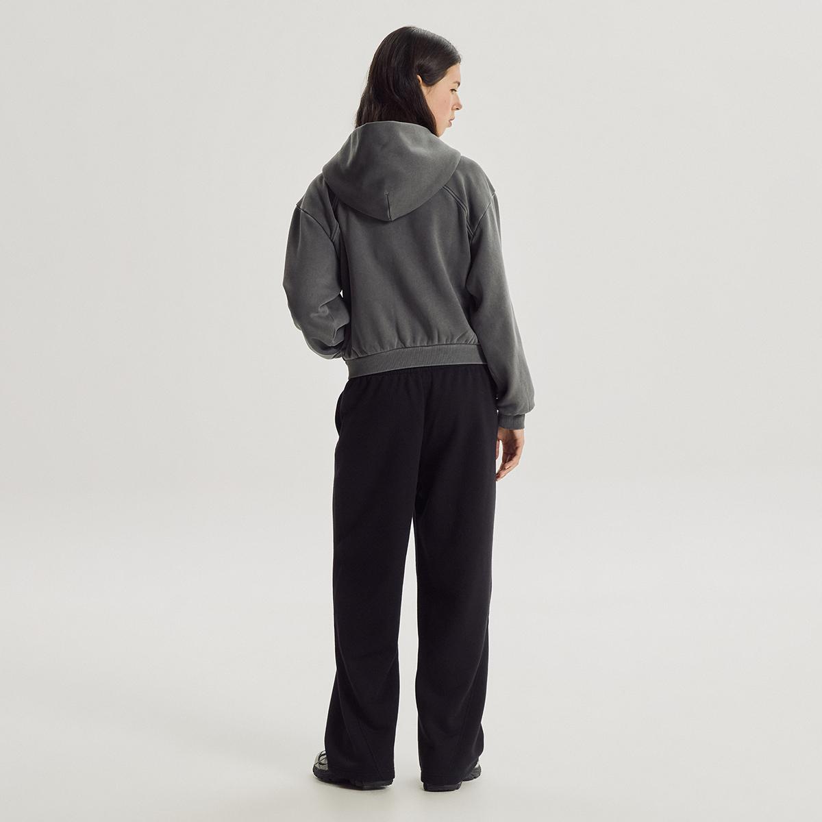 (19)Black