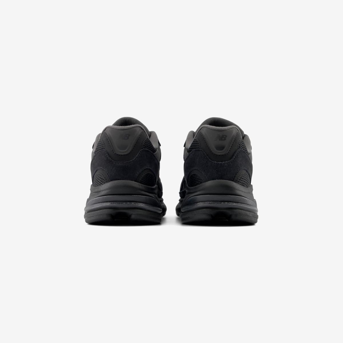(19)Black