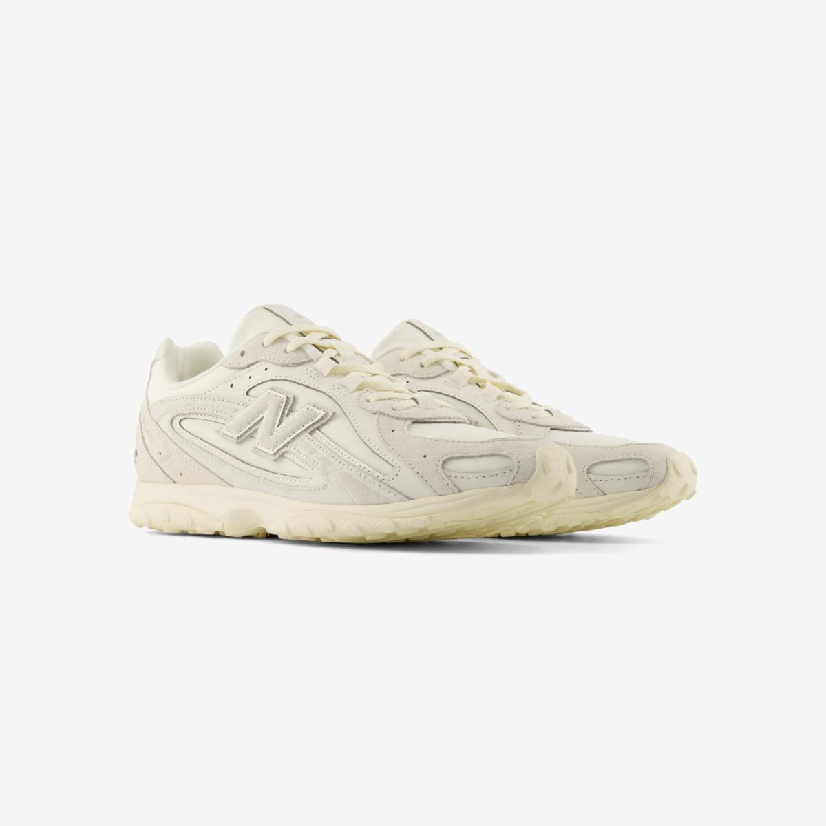 (10)White
