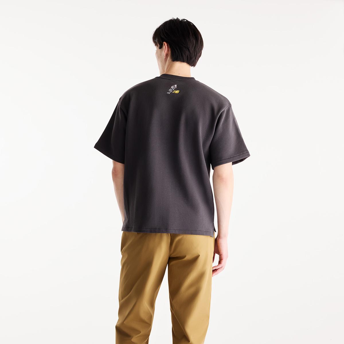 (19)Black