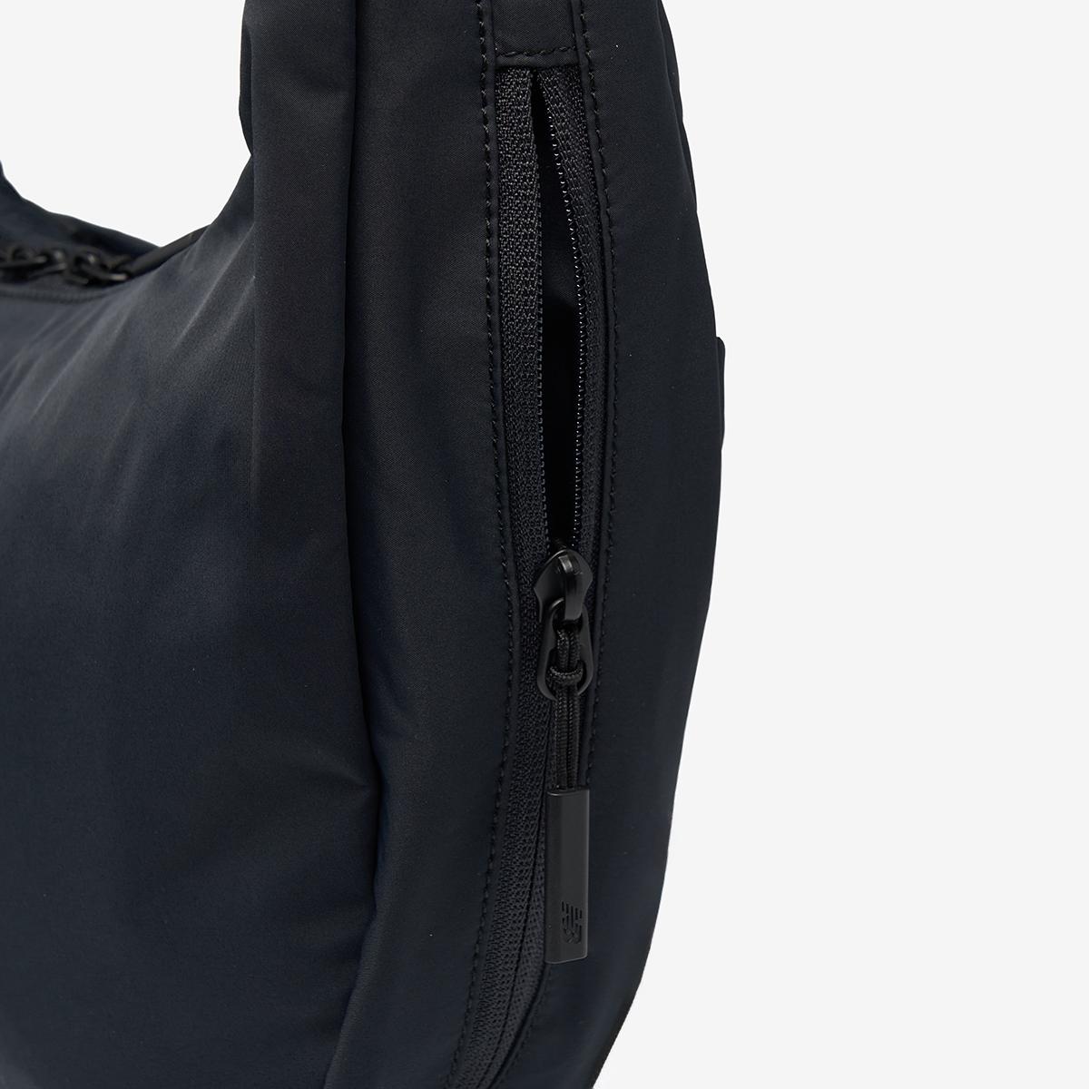 (19)Black