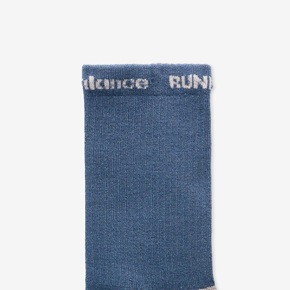 (83)Greyish Blue