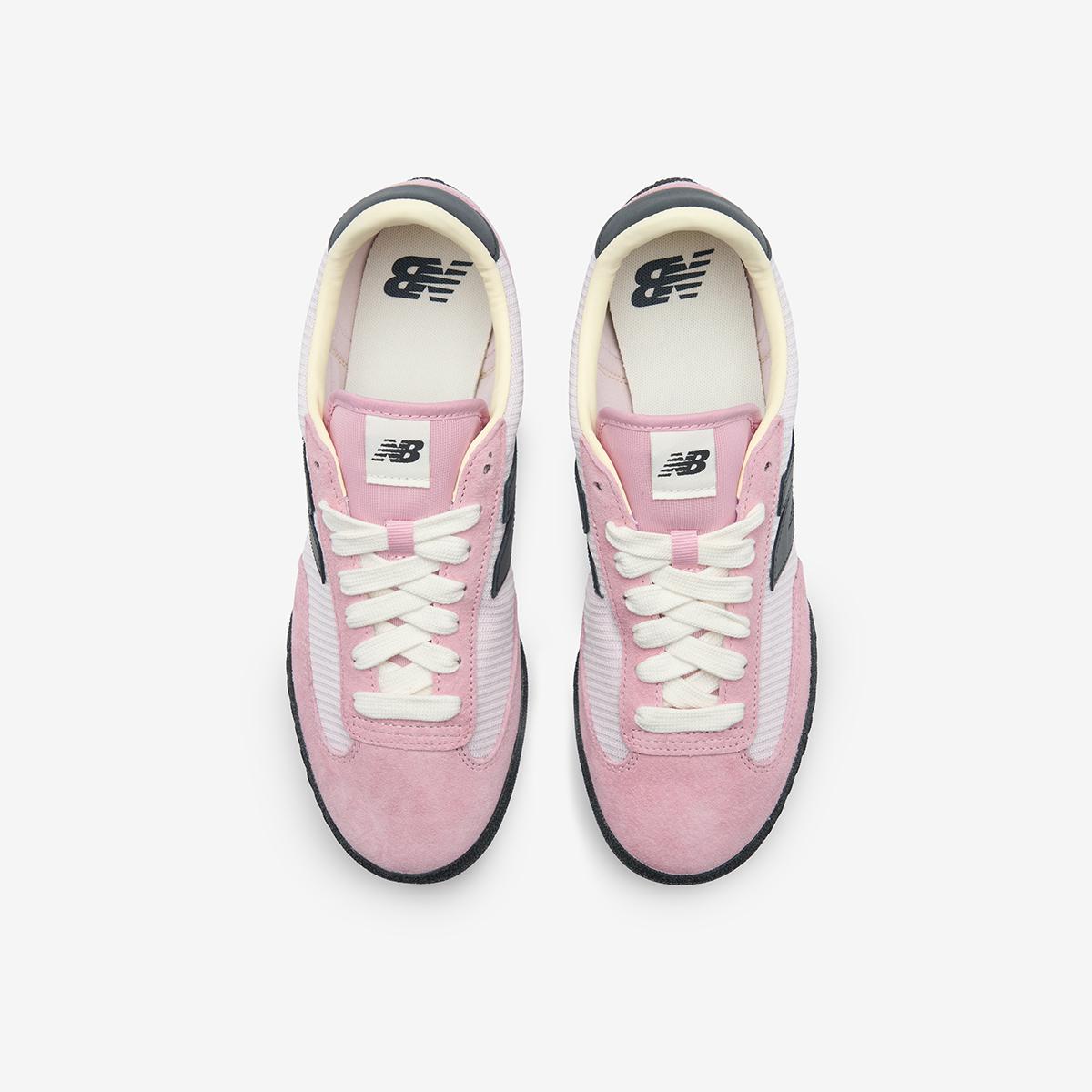 (25)Pink