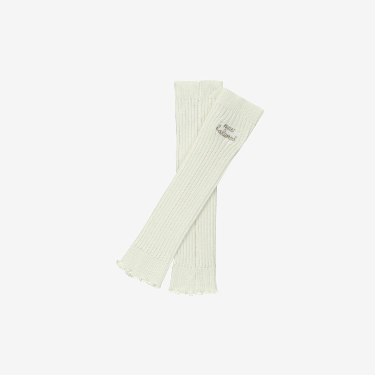 (39)Ivory