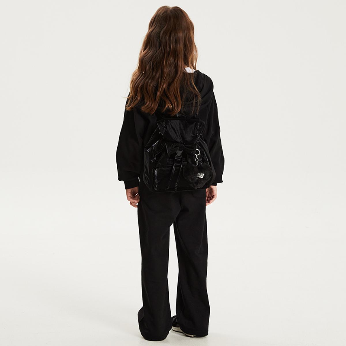 (19)Black