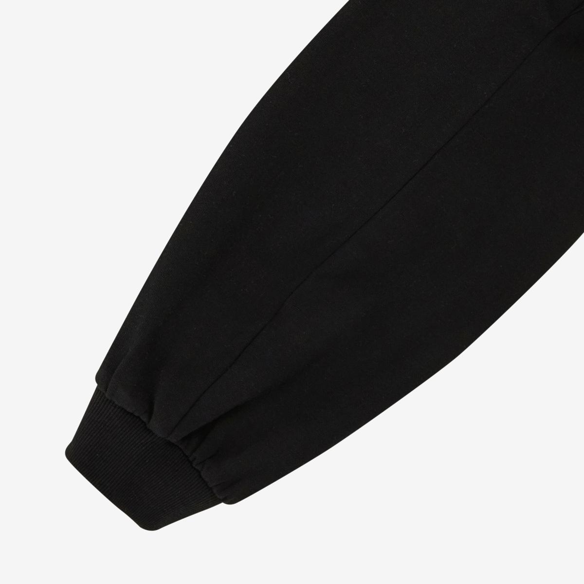 (19)Black