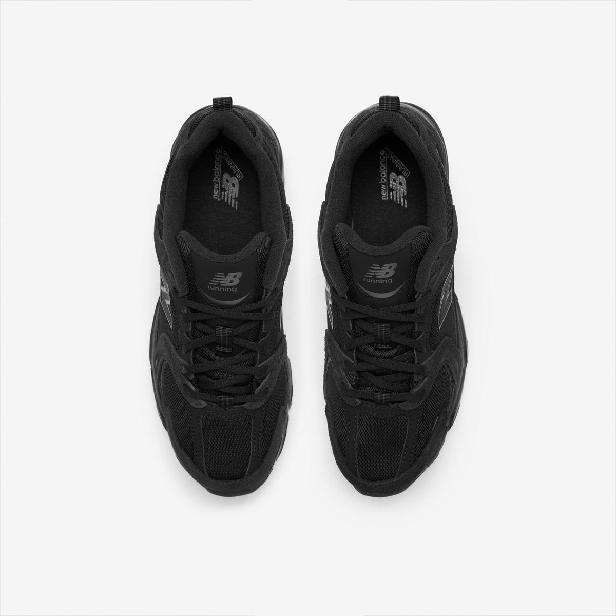(19)Black