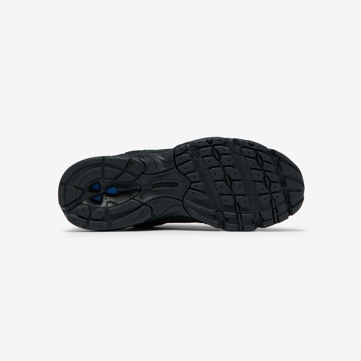 (19)Black