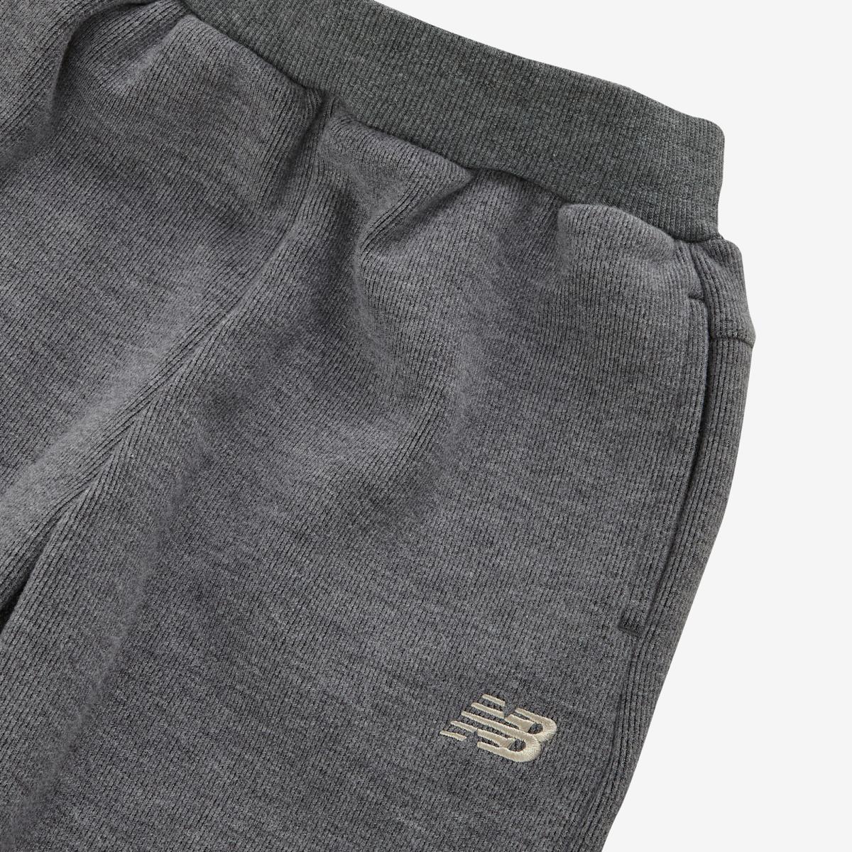 (60)Charcoal