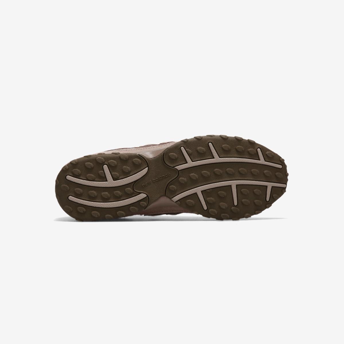 (85)Brown