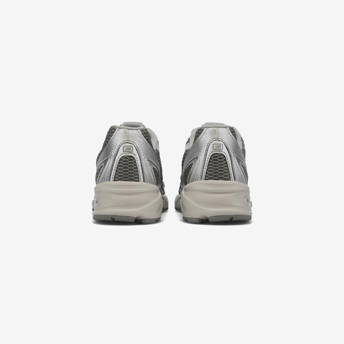 (91)Silver