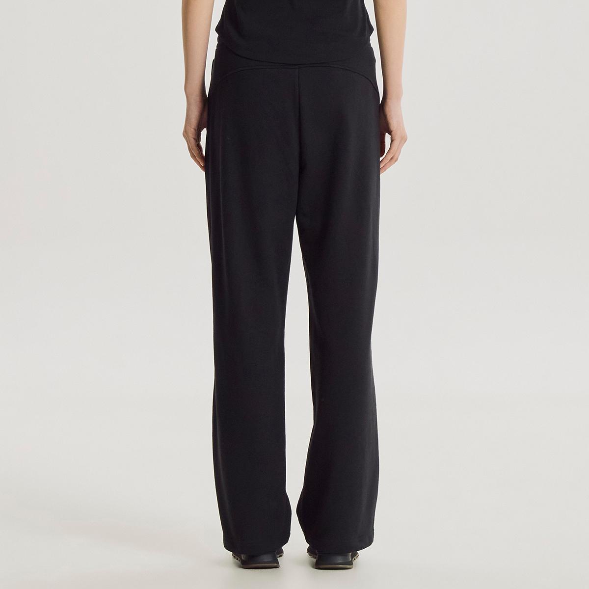 (19)Black
