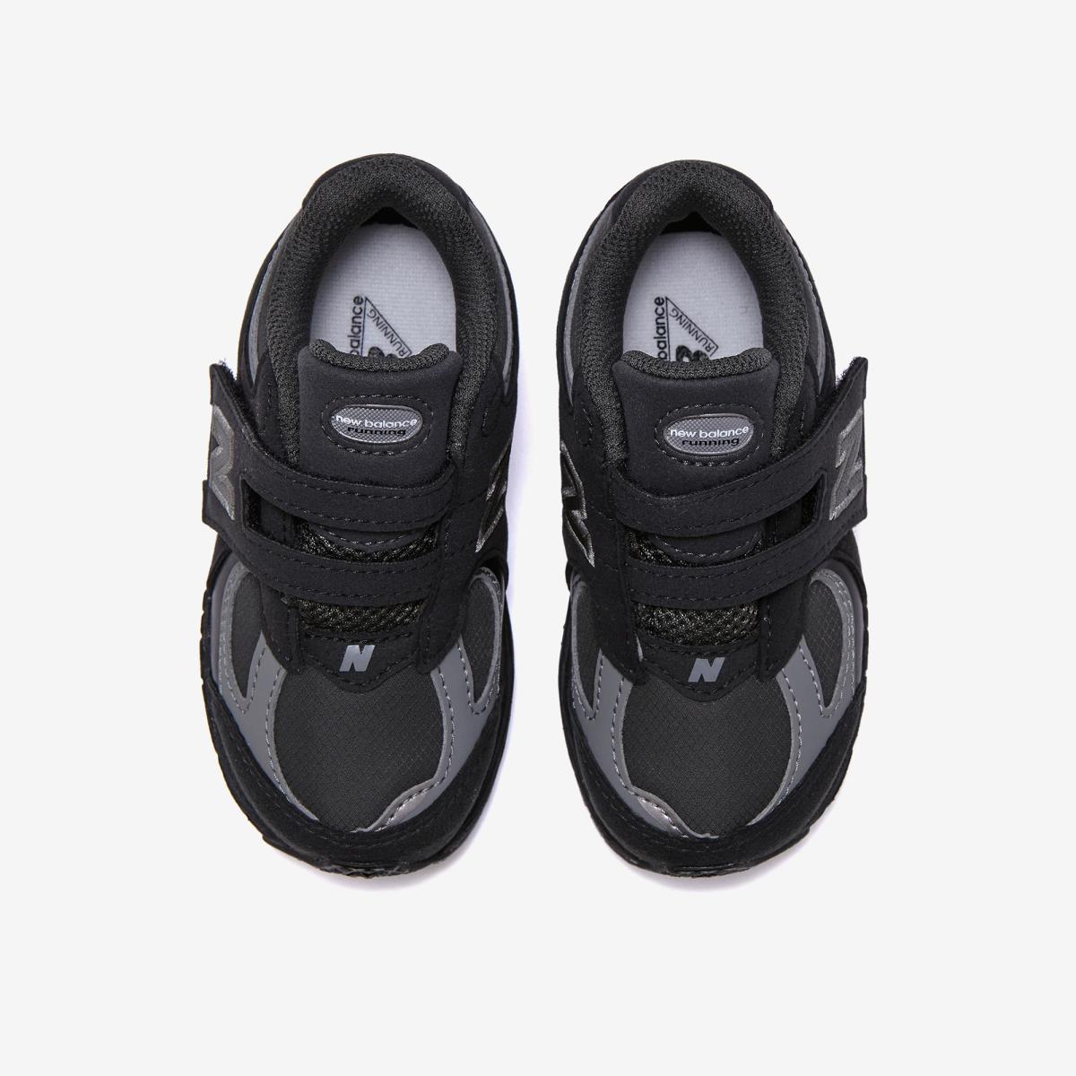 (19)Black