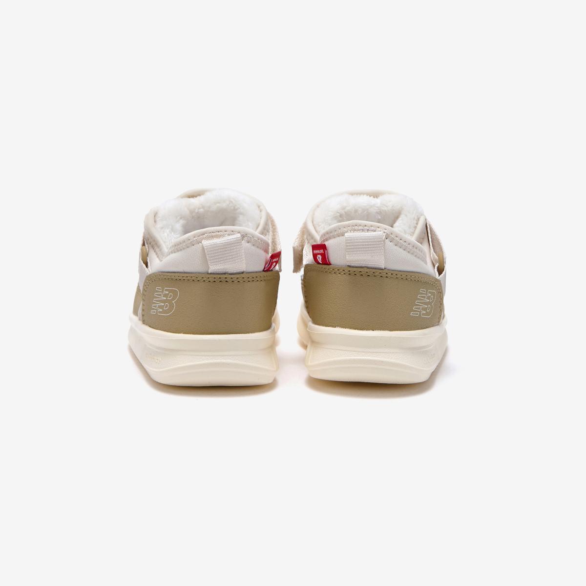 (35)Beige
