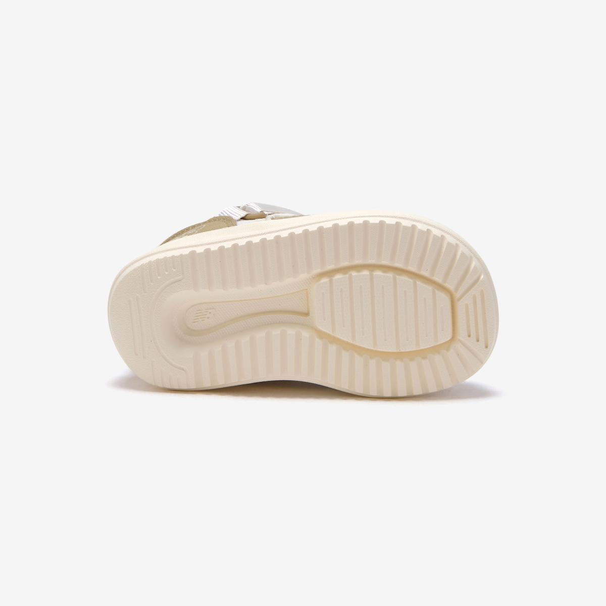 (35)Beige