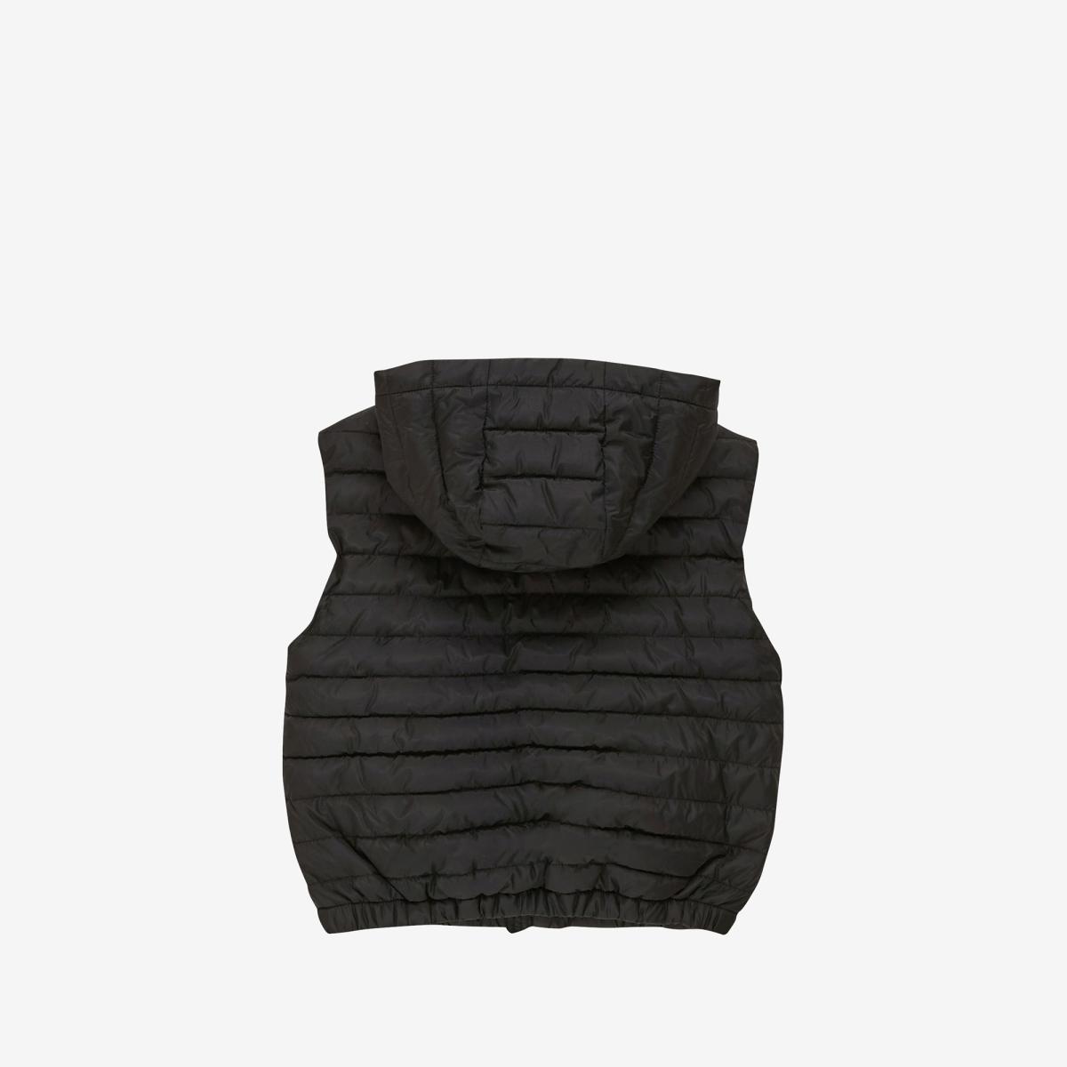 (19)Black