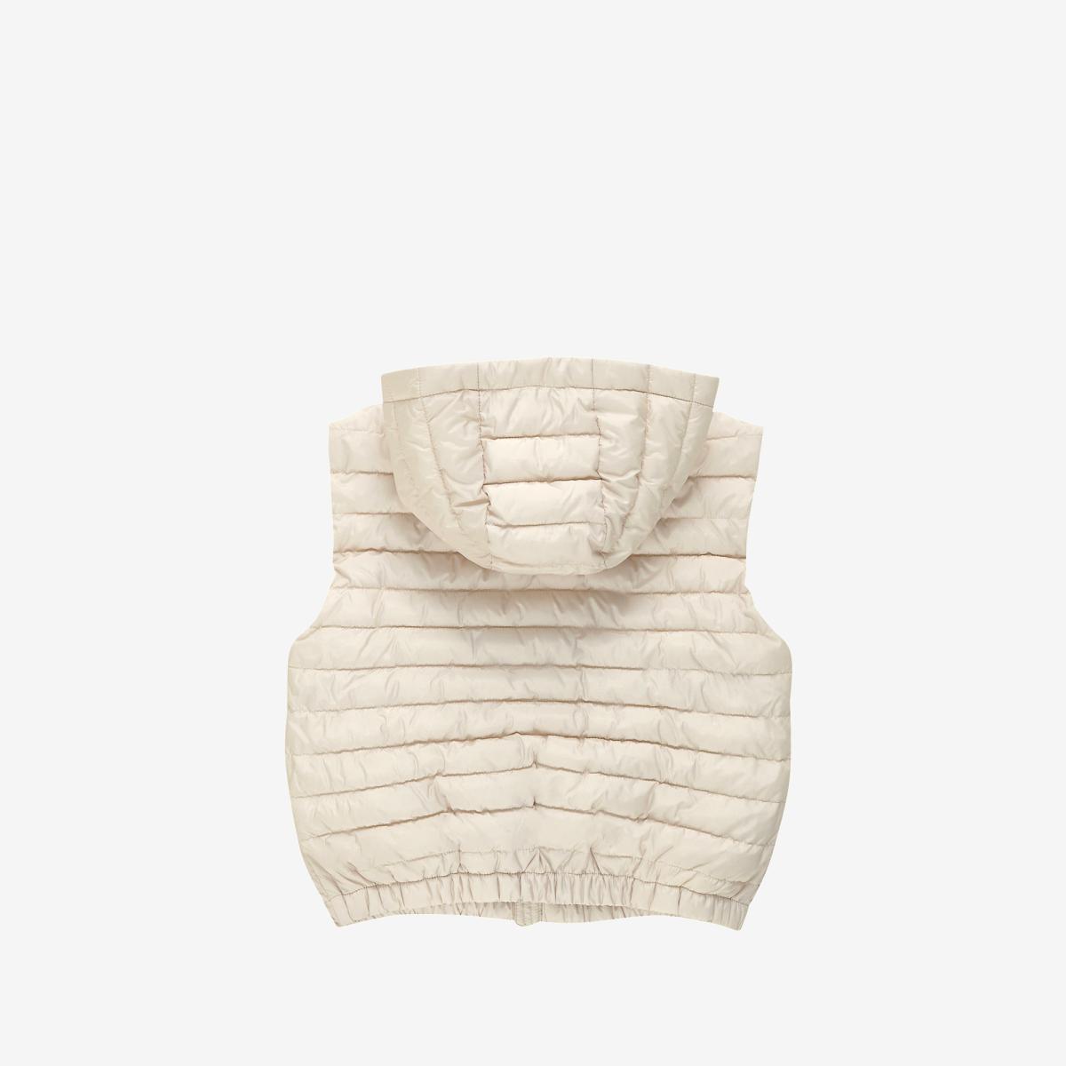 (39)Ivory