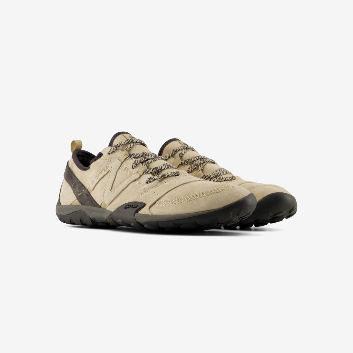 (35)Beige