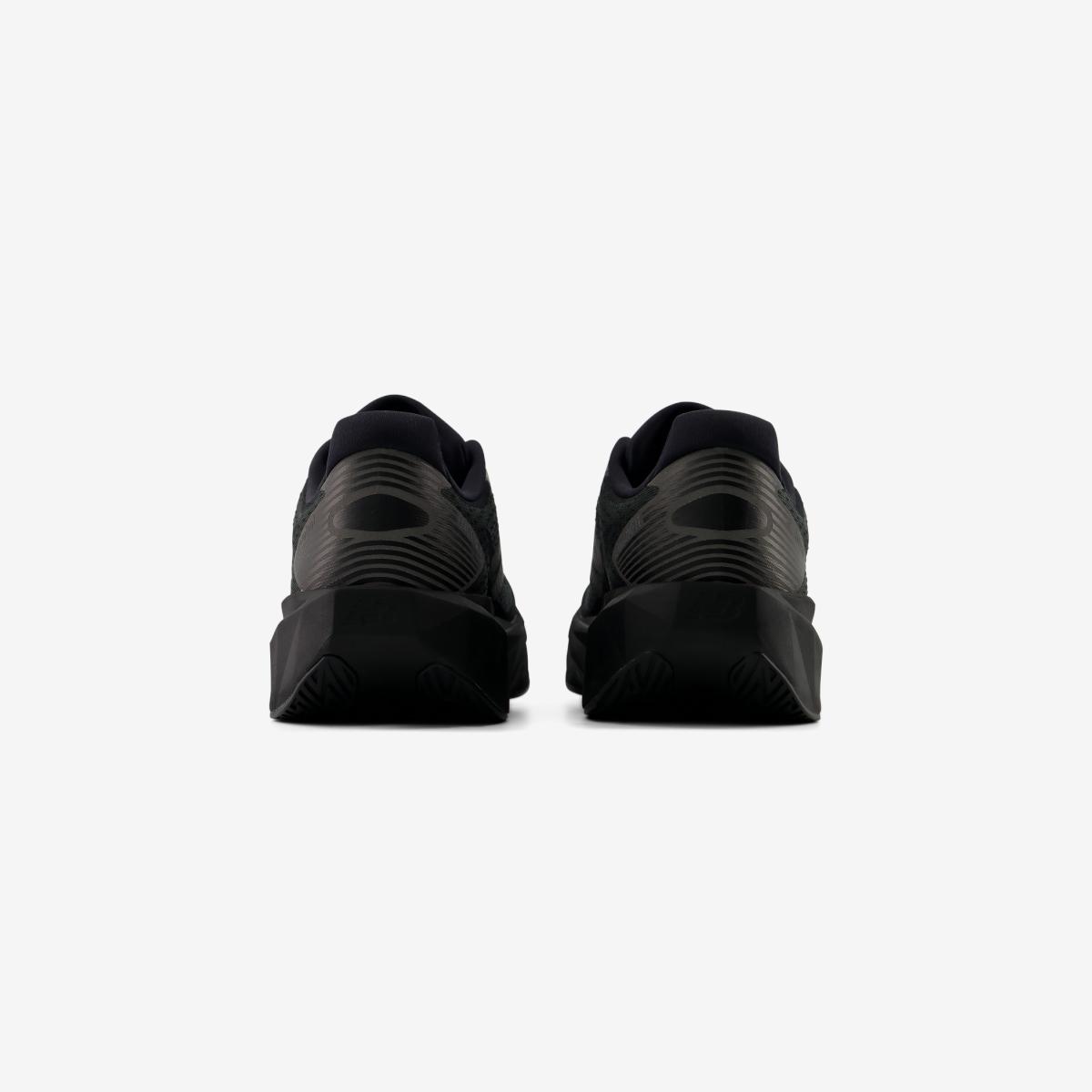 (19)Black
