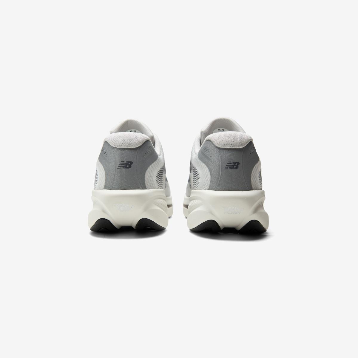 (16)Light Gray