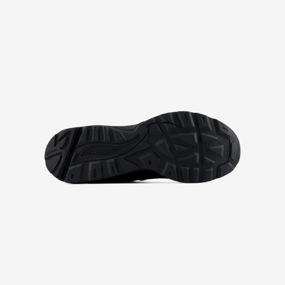 (19)Black