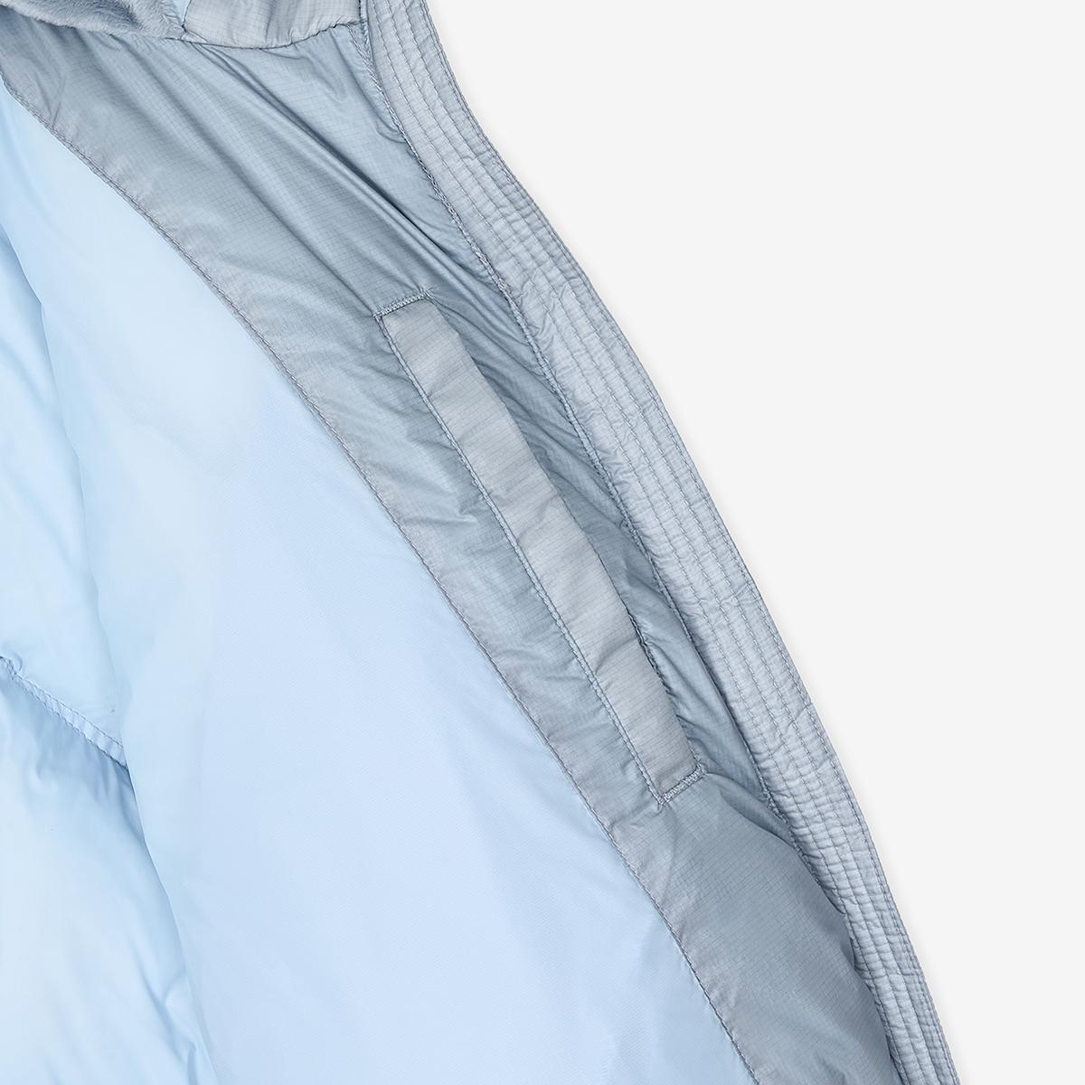 (51)Light Blue