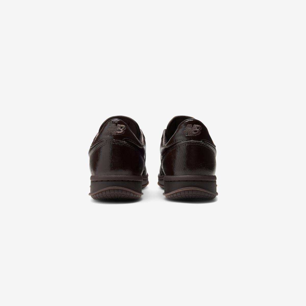 (85)Brown