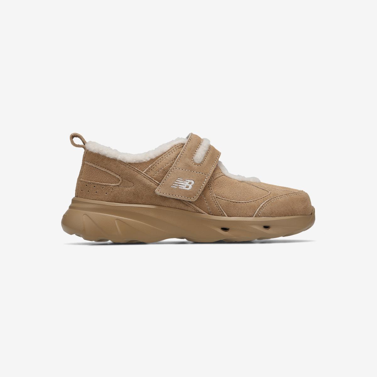 (35)Beige