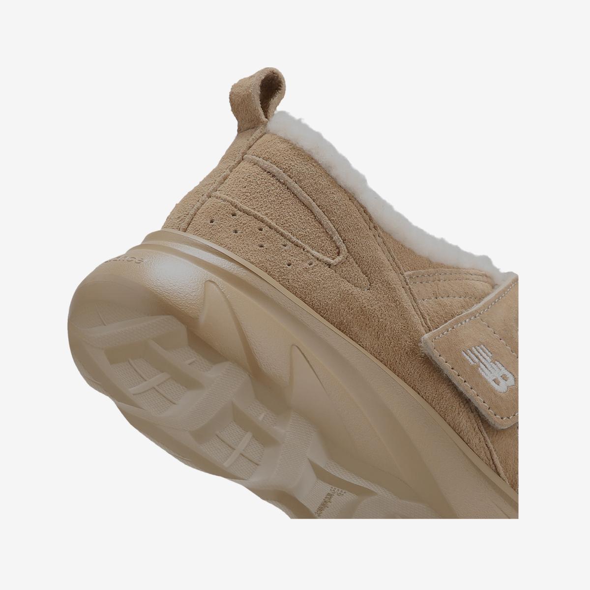 (35)Beige