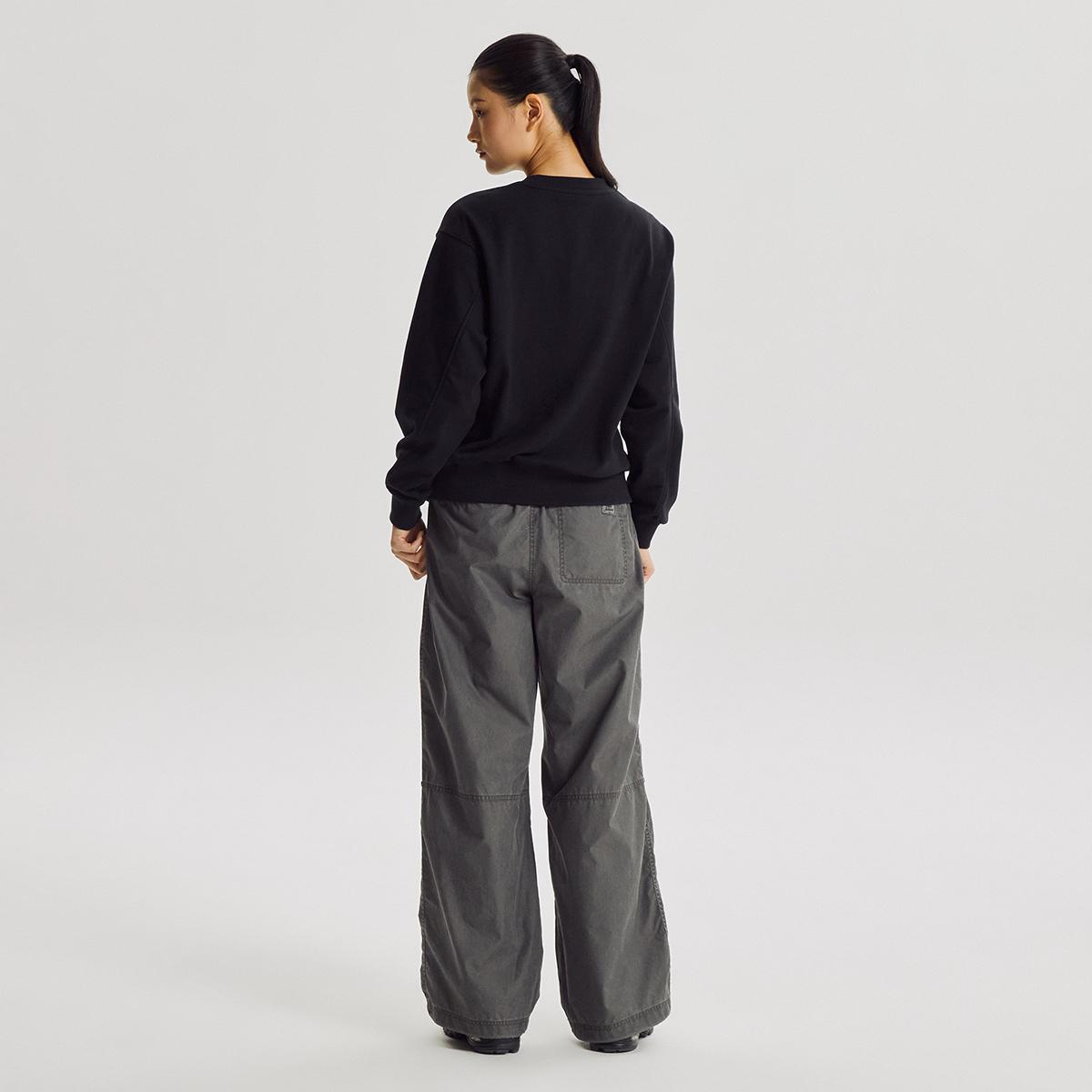 (19)Black