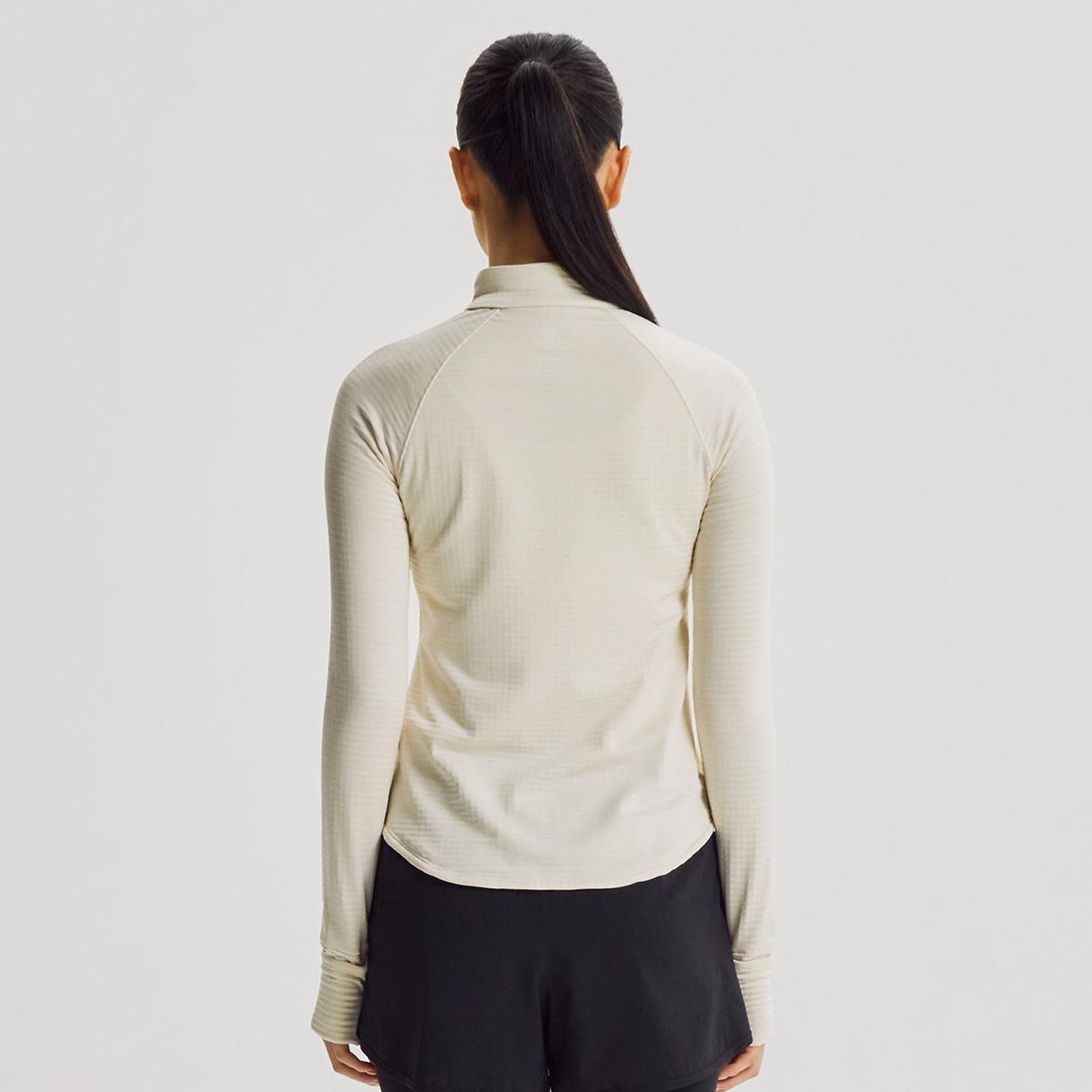 (39)Ivory