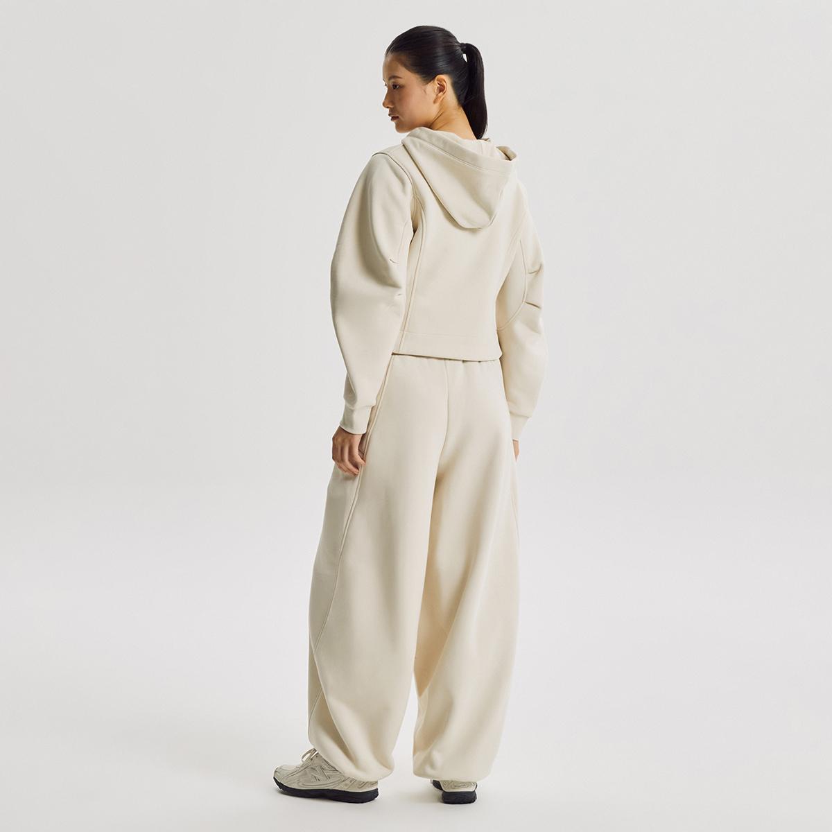 (36)Light Beige