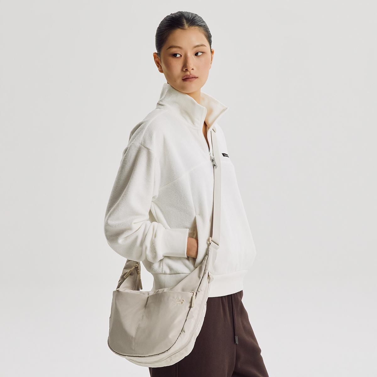 (35)Beige
