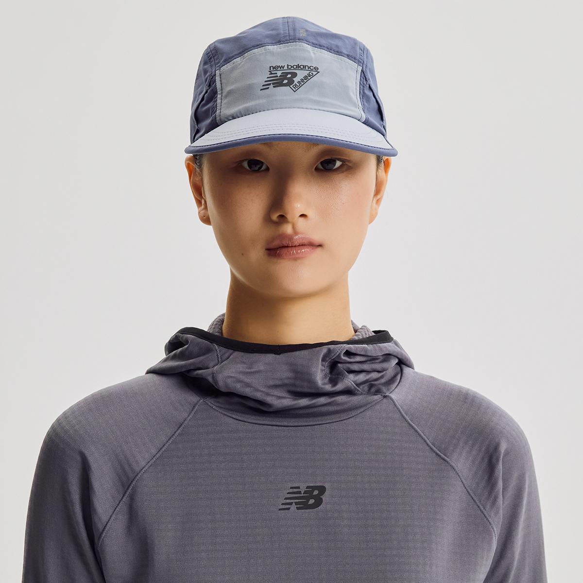 (83)Greyish Blue