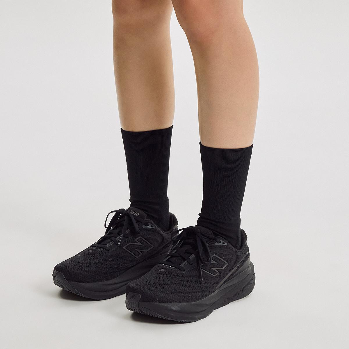 (19)Black