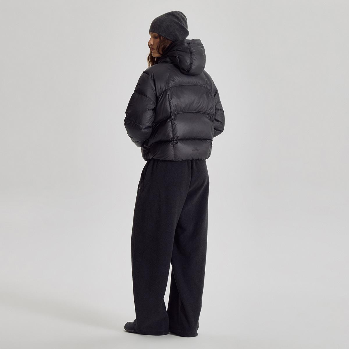(19)Black