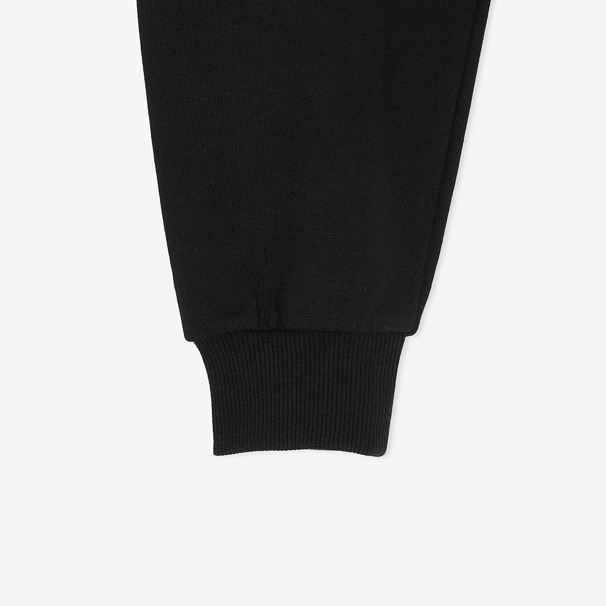 (19)Black