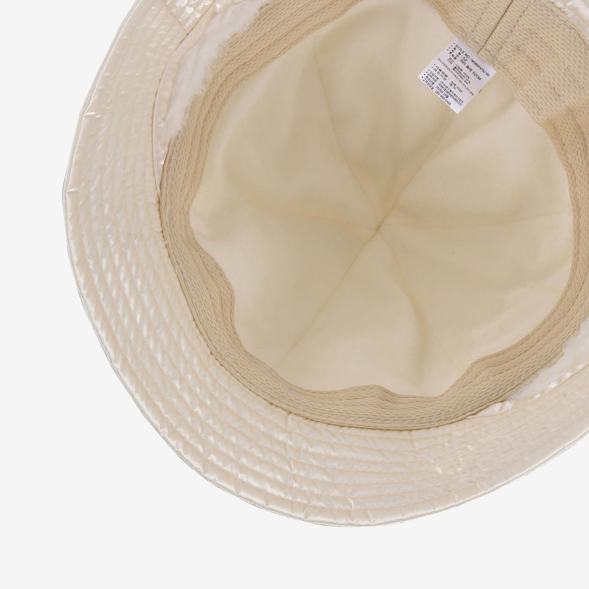 (39)Ivory