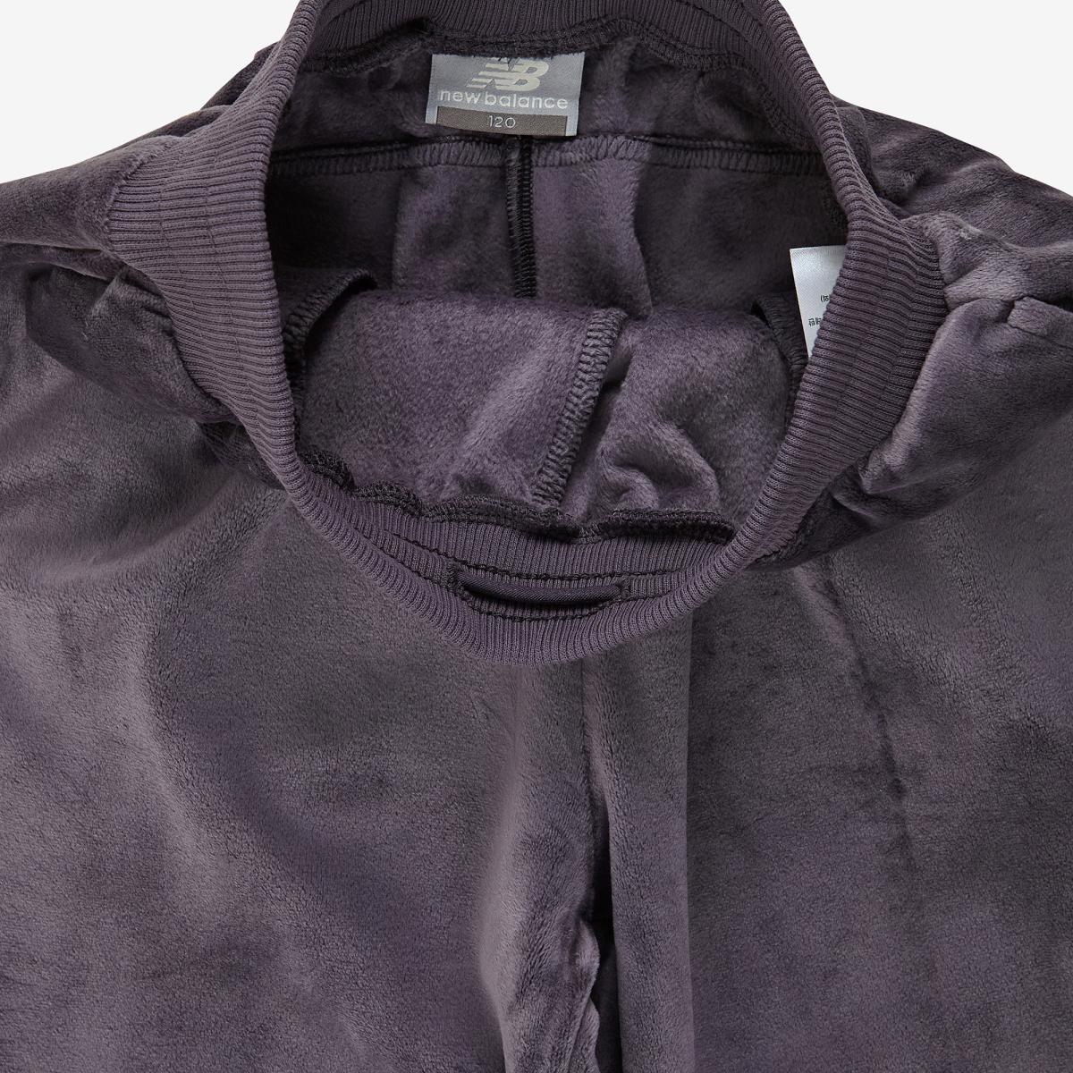 (60)Charcoal
