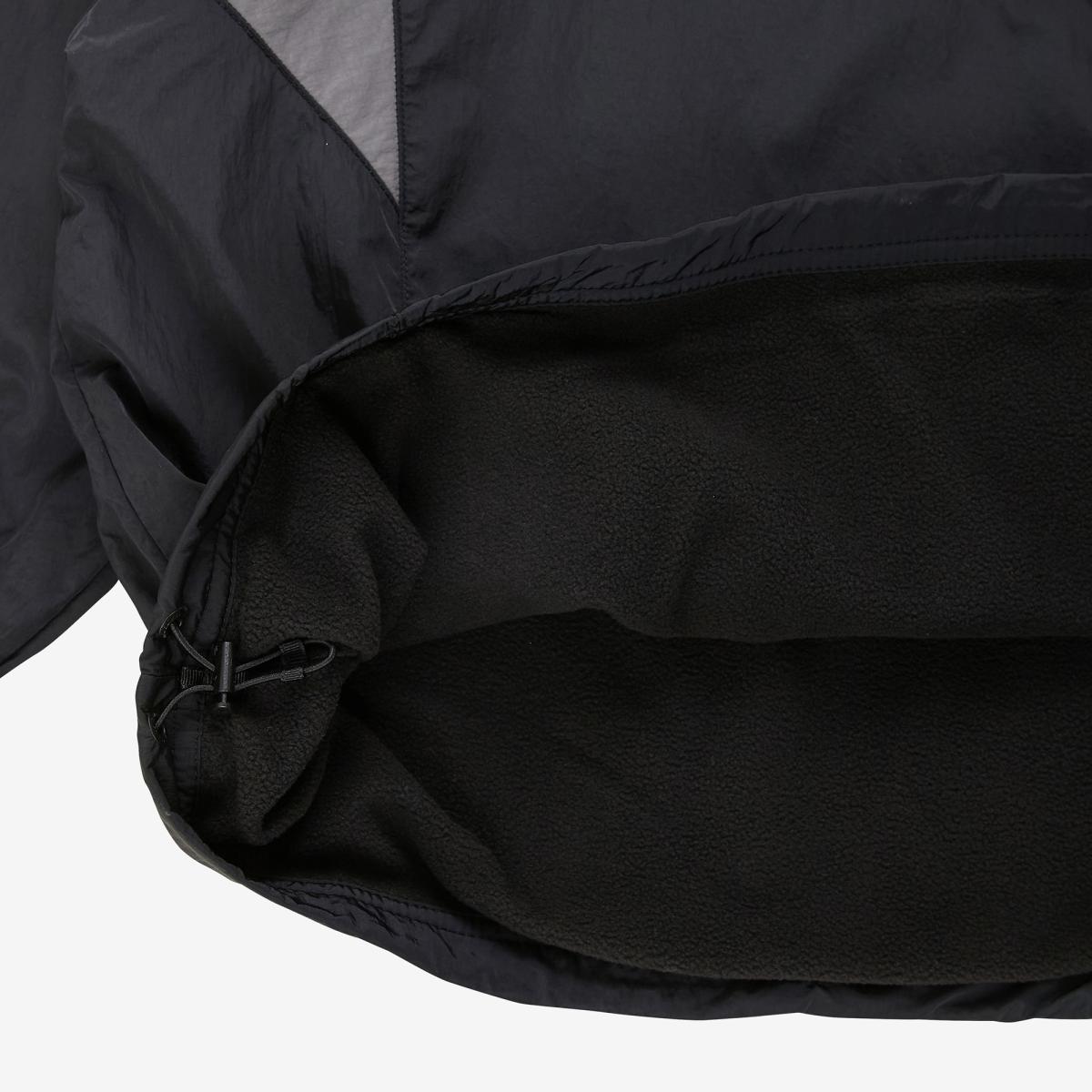 (19)Black