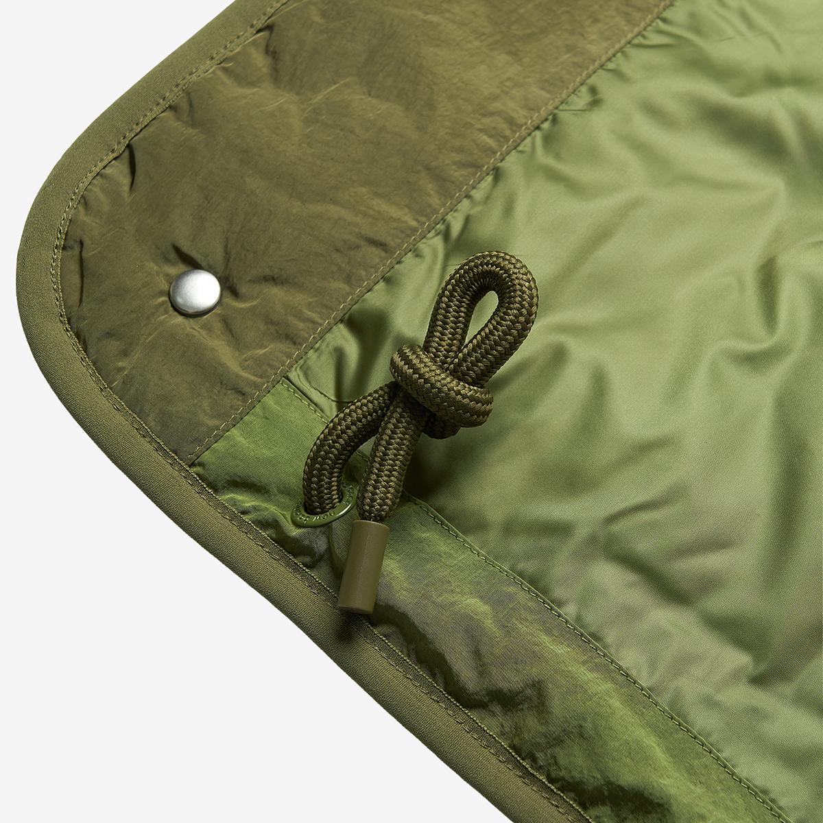 (49)Khaki