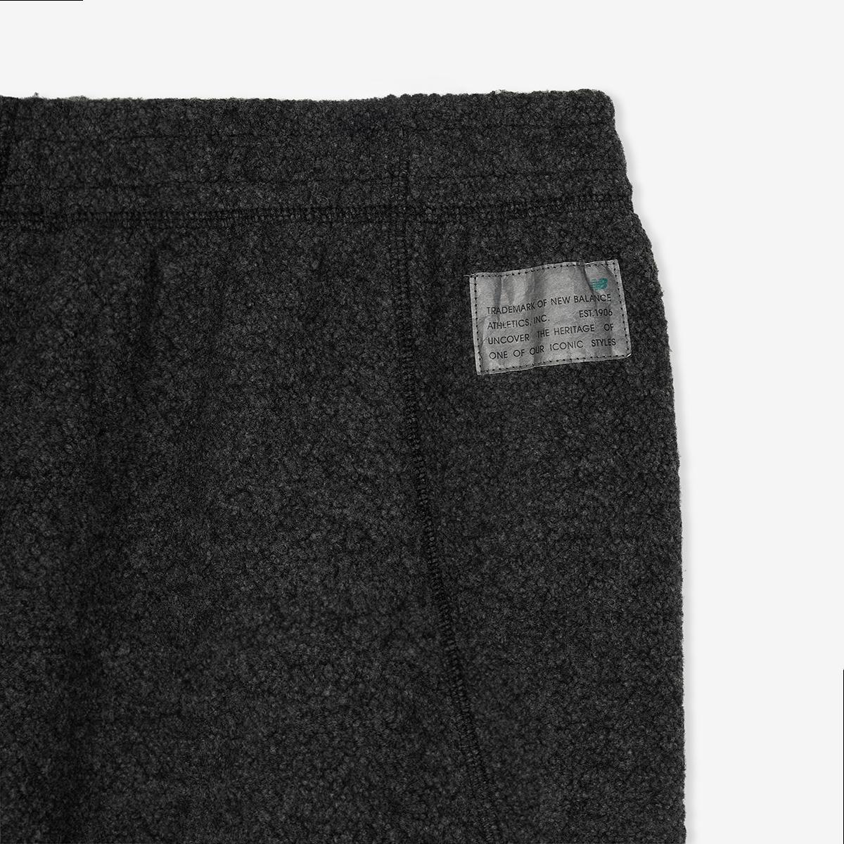 (60)Charcoal